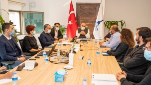 Başkan Soyer depremle mücadelede öncelikli 4 adımı açıkladı