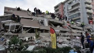 Bayraklı'daki o binaların yıkılacağı 11 yıl önceden belliymiş!