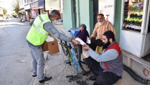 Bornova Belediyesi’nden yarım milyon maske