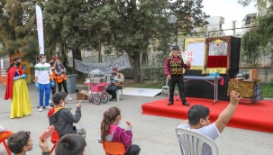 Buca Belediyesi’nden çadır kentin miniklerine hafta sonu sürprizi