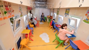 Büyükşehir çadır kentte de çocukların yanında