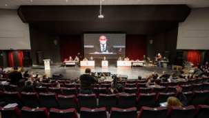 Büyükşehir'de dev bütçe meclisten geçti!