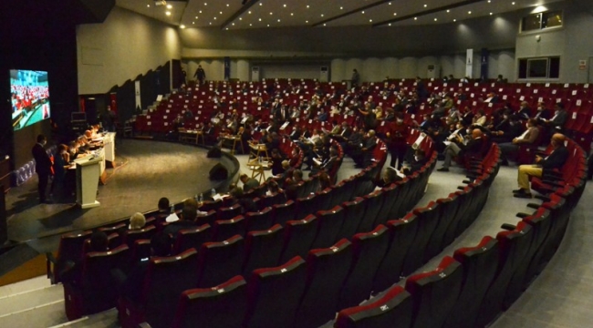 Büyükşehir Meclisi'nde oy birliği: Depremzedelere bir yıllık kira ve fatura desteği