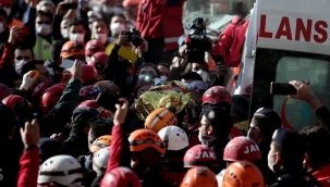 Enkazdan 91 saat sonra kurtarılan minik Ayla, hastaneye getirildi