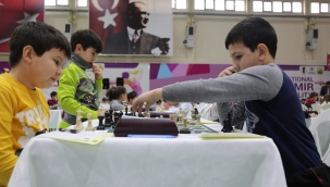 Gaziemir Belediyesi'nden çocuklar için satranç turnuvası