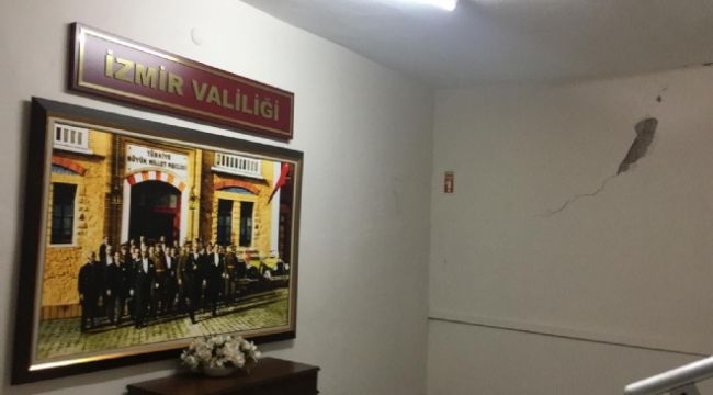 İzmir valiliği binası için flaş karar!