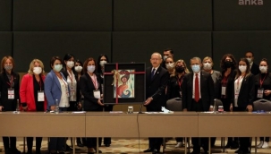 Kılıçdaroğlu, öldürülen kadınların aileleri ile bir araya geldi