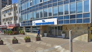 Konak Belediyesi'nin cam binası yıkılacak!