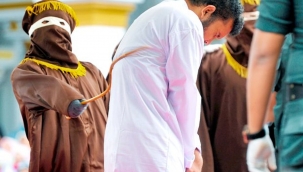 Ülke ayağa kalktı! Aynı yatakta basılan iki erkek, kamuya açık alanda kırbaçlanacak