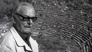 Usta edebiyatçı Melih Cevdet Anday, vefatının 18. yılında anılıyor