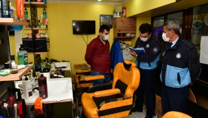 Çiğli’de berber ve kuaförlere koronavirüs denetimi
