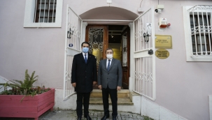 İnönü'ye buruk anma..