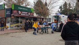 İzmir'de otomobilden büfeyi taradılar: 1 ölü, 1 yaralı 