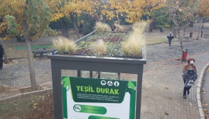 İzmir'in ilk doğa dostu otobüs durağı!