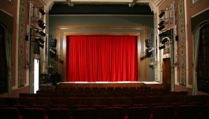 İzmir sahnesinde virüs kabusu: 50 kişi pozitif!