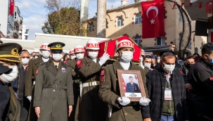 İzmir şehidini gözyaşlarıyla uğurladı!