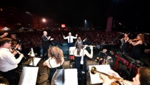 İzmirli sanatçılara Büyükşehir destek olacak!