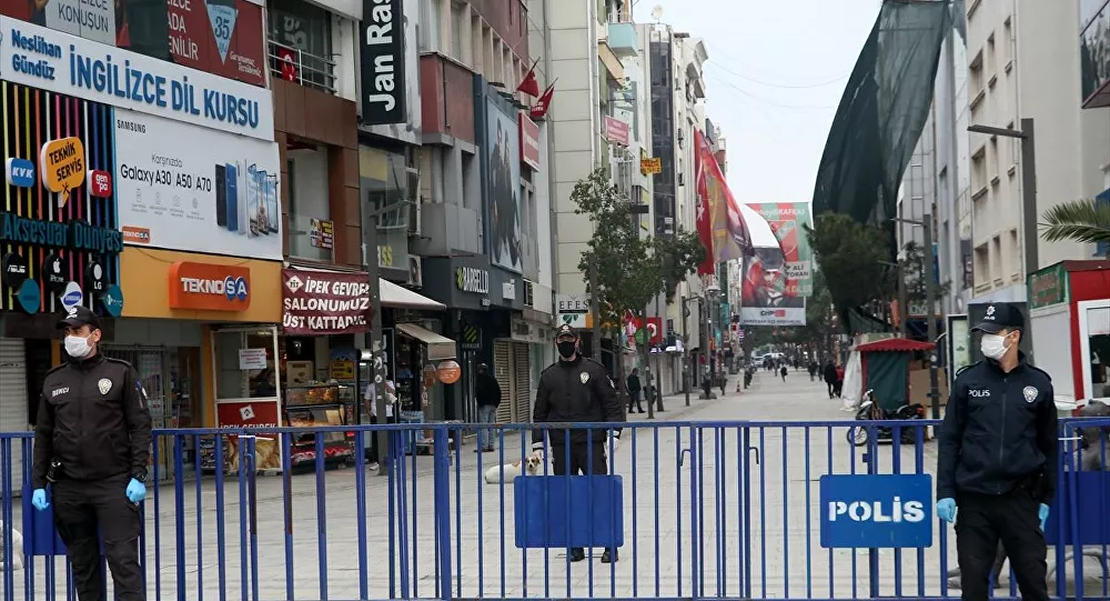 Karşıyaka Çarşı'ya kısıtlama kararı! Kişi limiti getirildi