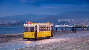 Nostaljik tramvay Çiğdem yeni yıl için süslendi!