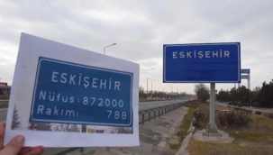 Şehir tabelalarından nüfus ve rakım gitti, adları kaldı