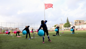 Bayraklı'da spor kursları yeniden başladı