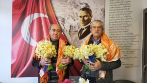 Karaburun'da nergis üreticileri zorda: Beko'dan festival çağrısı!