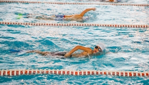 Buca'nın minik yüzücüleri şampiyonaya hazırlanıyor