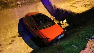 İzmir'de polisten kaçan 14 yaşındaki sürücü dehşet saçtı!