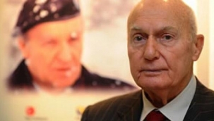 İzmir'in tanınmış simasına veda.. Kemal Baysak hayatını kaybetti..