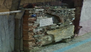 Ödemiş'te pes dedirten olay: Tarihi çeşmenin kitabesi çalındı!