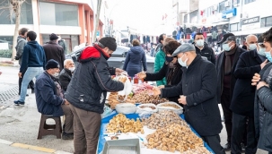Soyer çiftinin pazar alışverişi Bayındır pazarından!