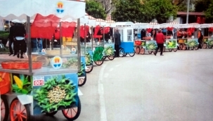 Soyer'den seyyar satıcılara müjde: Pazara açılıyorlar!