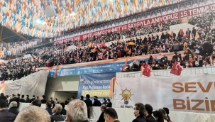 AK Parti İzmir kongresinde koronavirüs unutuldu!