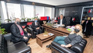 Başkan Soyer’den, İzmir Eczacı Odası’na teşekkür ziyareti