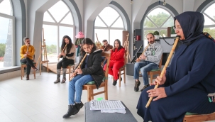 Buca Belediyesi’nin ney kursu 7’den 70’e ilgi gördü 