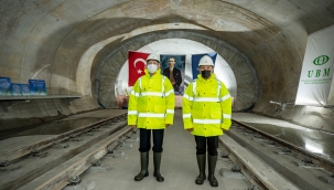 CHP Lideri Kılıçdaroğlu Narlıdere metro hattında yapım çalışmalarını inceledi 