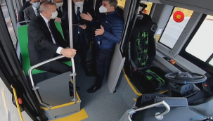 Erdoğan, Türkiye'nin sürücüsüz otobüsünü test etti: 'Ülkemiz için bir iftihar vesilesi' 