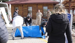Foça'da denizden cansız beden çıktı