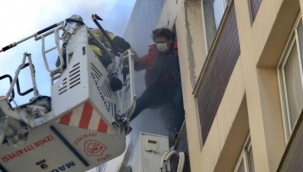 İzmir'de gelinlik dükkanı yandı!