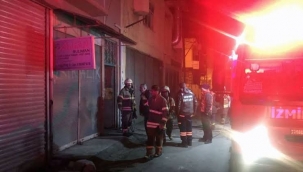 İzmir'de korkutan yangın! 2 araç ve 1 iş yerinde hasar var