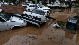 İzmir sular altında: 1 can kaybı! Bilanço ağırlaşabilir..