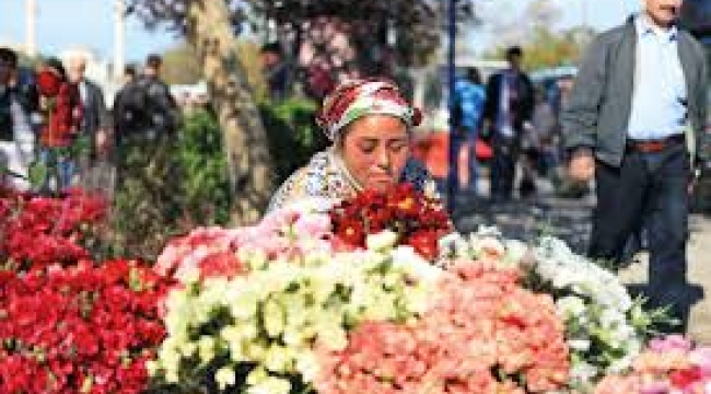 İzmirli Seyyarlar'dan Manisa'ya ‘Sevgililer Günü’ kınaması!