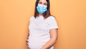 Kovid-19 antikorlarının hamilelik sırasında bebeğe geçtiği tespit edildi