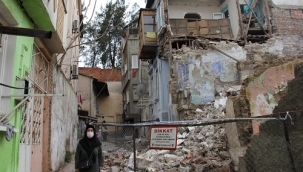 Deprem ve sağanak İzmir'in tarihini vurdu: İkiçeşmelik diken üstünde