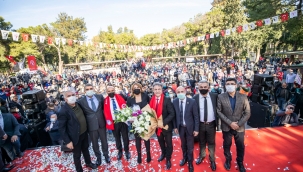 Bornova Belediyesi’nde toplu sözleşme sevinci!