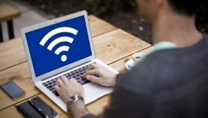 Türkiye, günde 7 saat 57 dakika sosyal medyada! 