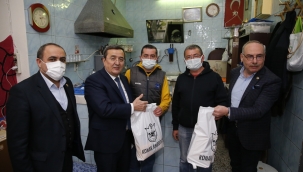 Batur'dan kepenk açan kahveci esnafına çay, şeker desteği!