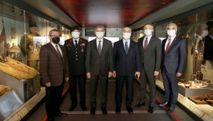 Çanakkale Savaşları Mobil Müzesi İzmir’de ziyarete açıldı 