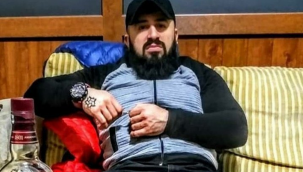 Eşcinsel genci dövüp görüntülerini paylaştı!