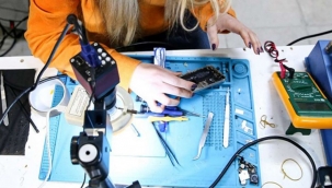 İkinci el cep telefonu tamirinde 'Mesleki Yeterlilik Belgesi' şartı!